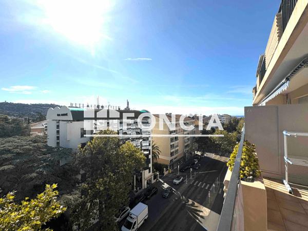 Location Studio meublé 35.1 m² - 89 Boulevard Carnot Cannes 06400