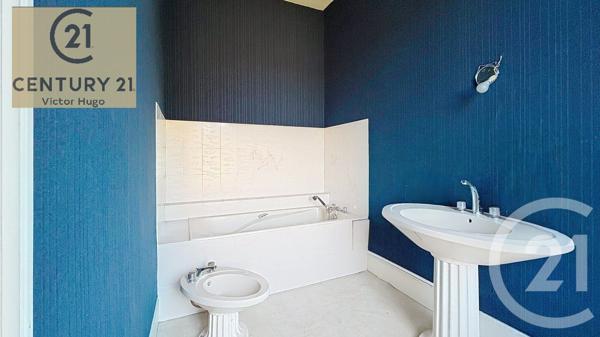 Maison à vendre  11 pièces - 242 m 2   ST VICTURNIEN  - 87