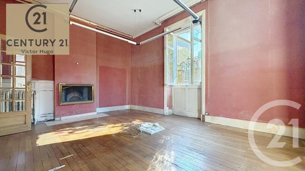Maison à vendre  11 pièces - 242 m 2   ST VICTURNIEN  - 87