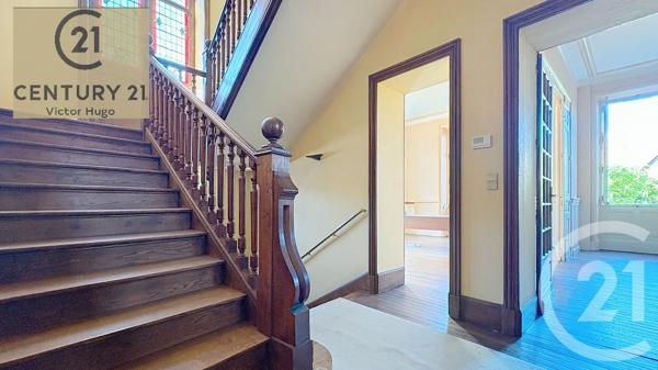 Maison à vendre  11 pièces - 242 m 2   ST VICTURNIEN  - 87