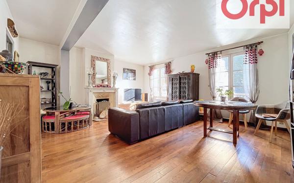 Appartement à vendre    3 pièces • 72,32 m2 Senlis