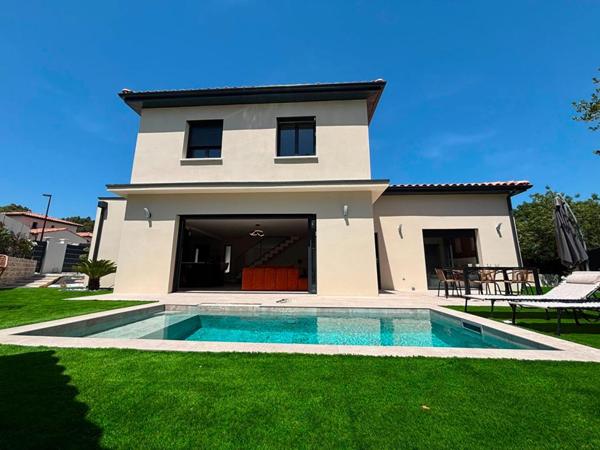 Villa  5 pièce(s) 131 m2