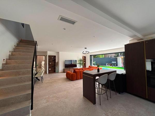 Villa  5 pièce(s) 131 m2