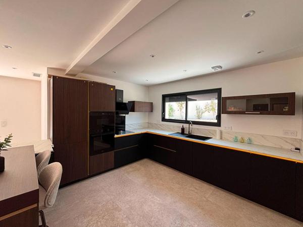 Villa  5 pièce(s) 131 m2