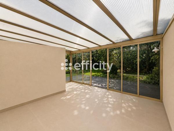 Maison
         5 pièces
        - 122 m² Bien prestige 600 000 € *