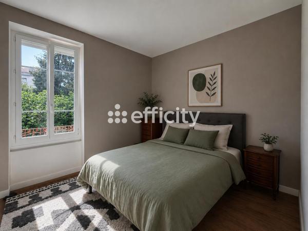 Maison
         5 pièces
        - 122 m² Bien prestige 600 000 € *