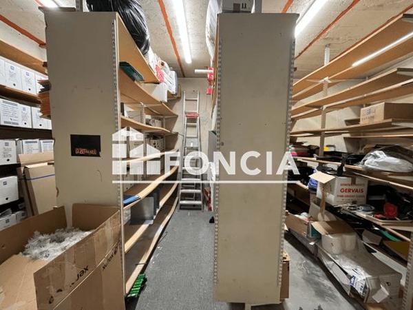 Location Local commercial 4 pièces 101.2 m² - 16 RUE DE LA JUIVERIE Etampes 91150