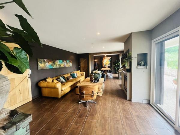 Maison à vendre |  Cublac |  5 pièces | 160 m²