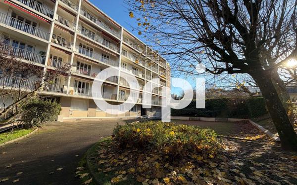 Appartement à vendre    3 pièces • 82,98 m2 Caluire-et-Cuire