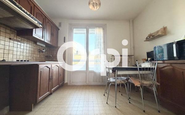 Appartement à vendre    3 pièces • 82,98 m2 Caluire-et-Cuire
