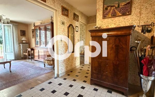 Appartement à vendre    3 pièces • 82,98 m2 Caluire-et-Cuire