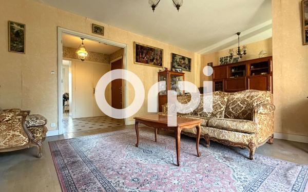 Appartement à vendre    3 pièces • 82,98 m2 Caluire-et-Cuire