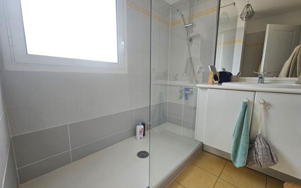 Appartement à vendre    3 pièces • 47,02 m2 Royan