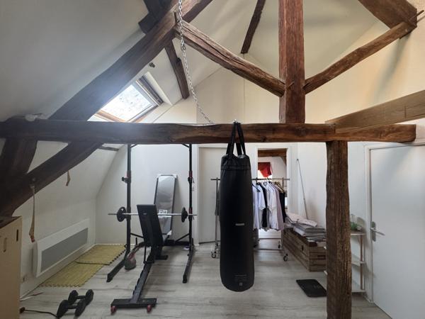 Local Commercial 10 pièces - 350 m²