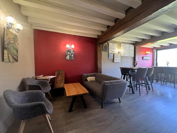 Local Commercial 10 pièces - 350 m²