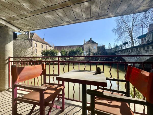 Local Commercial 10 pièces - 350 m²