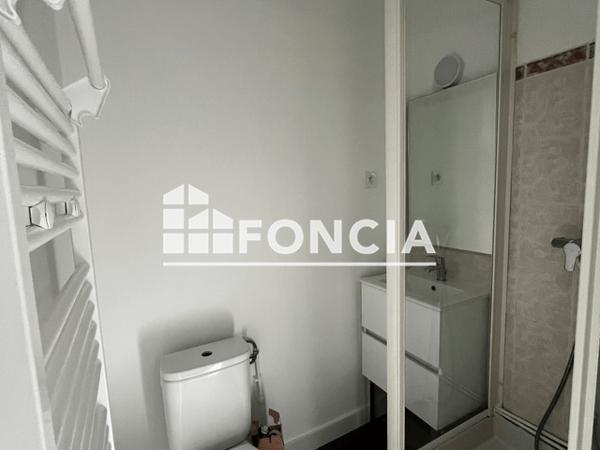 Location Studio 29.55 m² - 39 AVENUE FELIX VIALLET Grenoble 38000