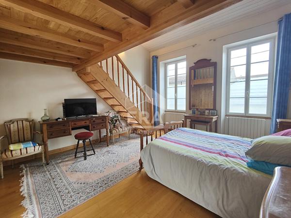 A vendre maison Cognac 5 pièce(s) 140 m2