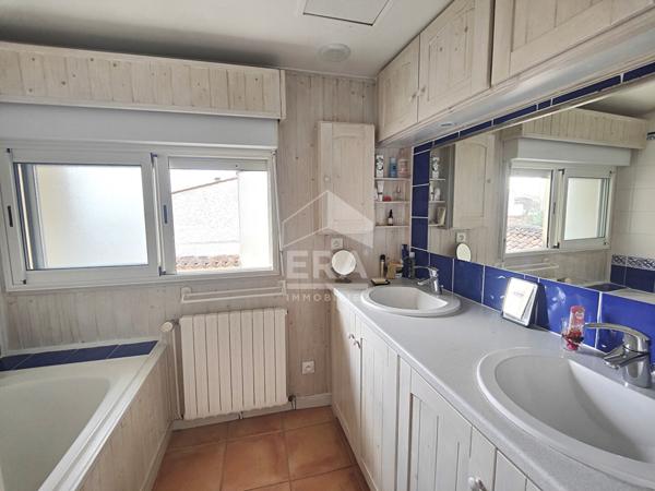 A vendre maison Cognac 5 pièce(s) 140 m2