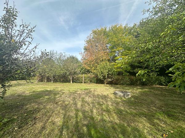 Maison à rénover 4 chambres à vendre en plein centre d'Aizenay