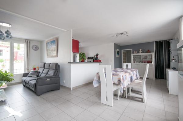 Maison à vendre |  Saint-Sauveur |  4 pièces | 90 m²