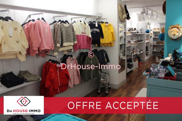 Immeuble à vendre 10 pièces de 158 m²
