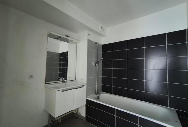 Appartement
         3 pièces
        - 65 m² Exclusivité