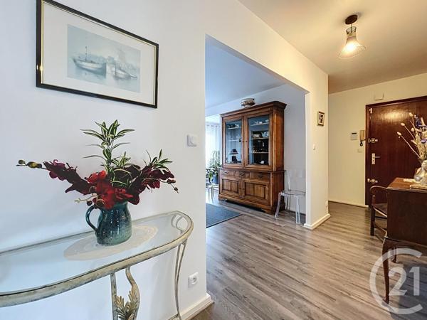 Appartement F3 à vendre  5 pièces - 84,07 m2 RIOM - 63