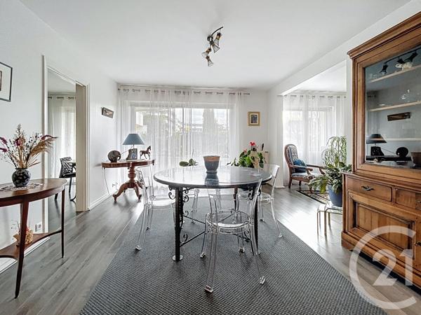 Appartement F3 à vendre  5 pièces - 84,07 m2 RIOM - 63