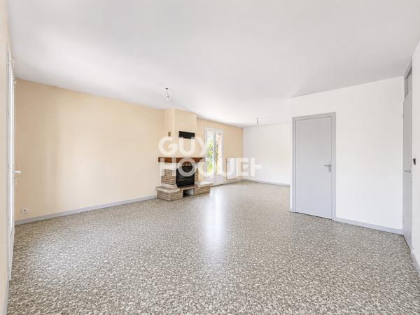 Village : Maison 4 pièces de 90 m²