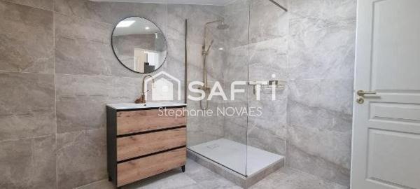 Béziers - Magnifique appartement T4 de 100 m² entièrement rénové, au dernier étage