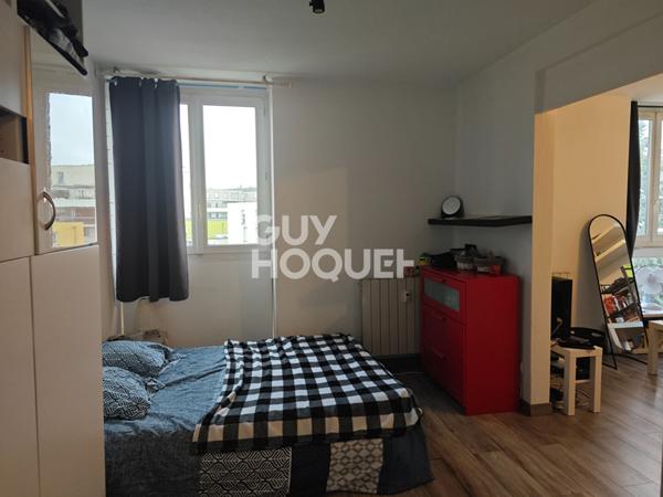 APPARTEMENT TYPE 1 BIS LOUE MEUBLE DERNIER ETAGE PARKING METRO EMPALOT