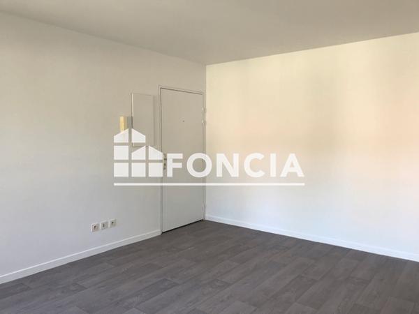 Location Studio 24.61 m² - 6 RUE JULES MARTIN Chartres 28000