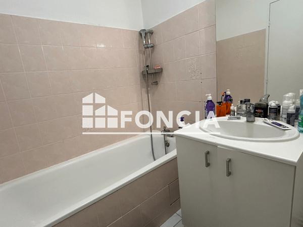 Location Studio 24.61 m² - 6 RUE JULES MARTIN Chartres 28000