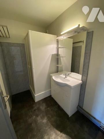 Appartement T3 traversant Est/Ouest de 64.27m², 5ème étage, sur la rue Désiré Claude, SAINT-ETIENNE
