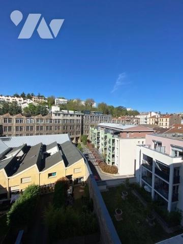 Appartement T3 traversant Est/Ouest de 64.27m², 5ème étage, sur la rue Désiré Claude, SAINT-ETIENNE