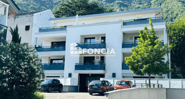 À vendre Appartement 2 pièces 53.3 m² - La Tronche 38700