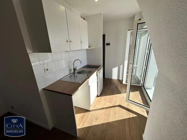 Appartement à louer 1 pièce 21.64m² Cholet (49300)