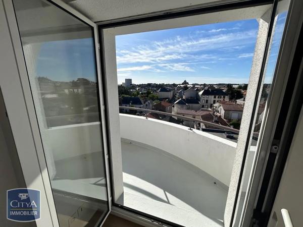 Appartement à louer 1 pièce 21.64m² Cholet (49300)