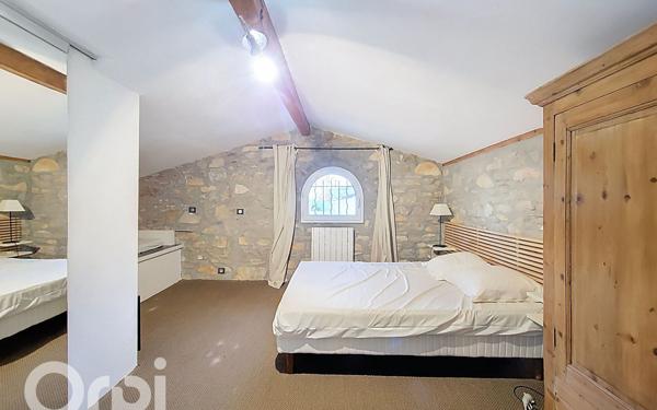 Maison à vendre    4 pièces • 146 m2 Le Beausset