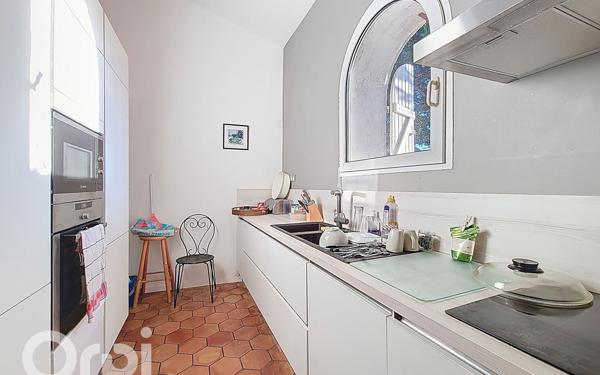 Maison à vendre    4 pièces • 146 m2 Le Beausset