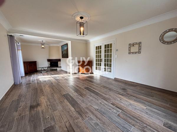 Maison à louer à Peyre - 4 pièces, 3 chambres