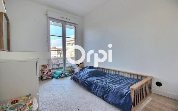 Appartement à vendre    3 pièces • 58,76 m2 Élancourt