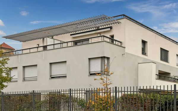 Appartement à vendre    1 pièce • 31,42 m2 Sathonay-Camp