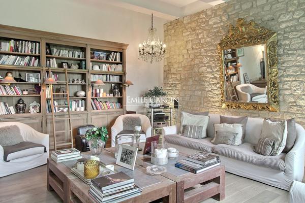 A vendre - Deux propriétés familiales avec parc - Villeneuve -Les-Avignon