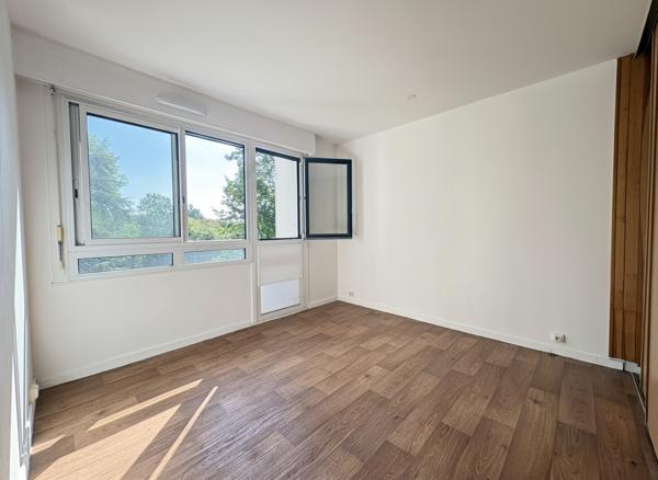 Appartement Verrieres Le Buisson 4 pièce(s) 78 m2