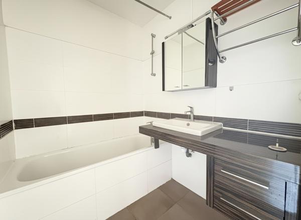 Appartement Verrieres Le Buisson 4 pièce(s) 78 m2