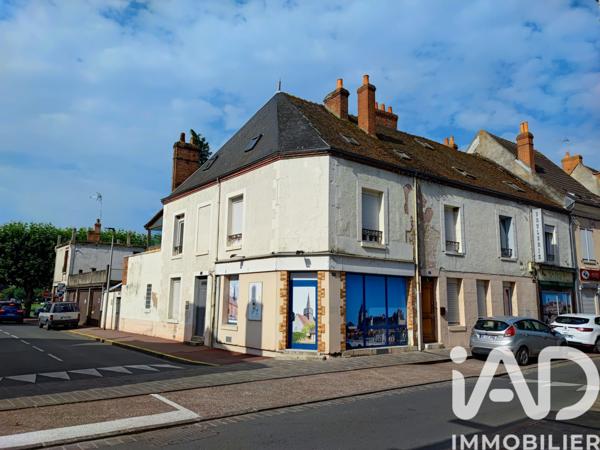 Immeuble à vendre 274 m² Gien