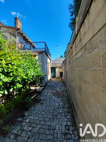 Immeuble à vendre 274 m² Gien