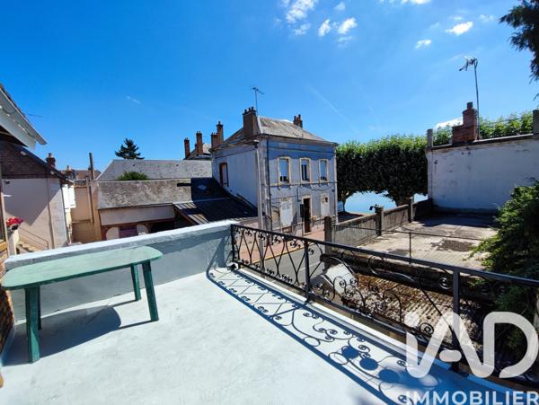 Immeuble à vendre 274 m² Gien